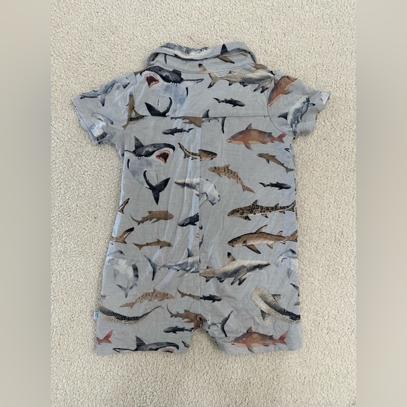 POSH PEANUT Onesie - Picture 2 of 2